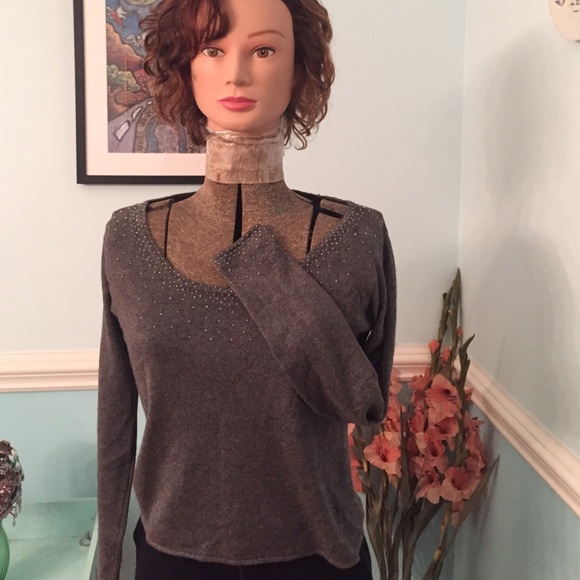 Soft + Silky Sweater! - Picture 1 of 4