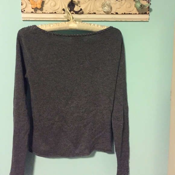 Soft + Silky Sweater! - Picture 4 of 4