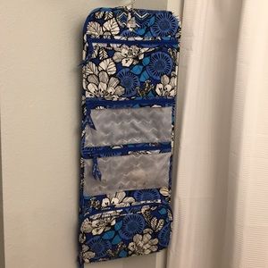 Vera Bradley hanging organizer in Blue Bayou.