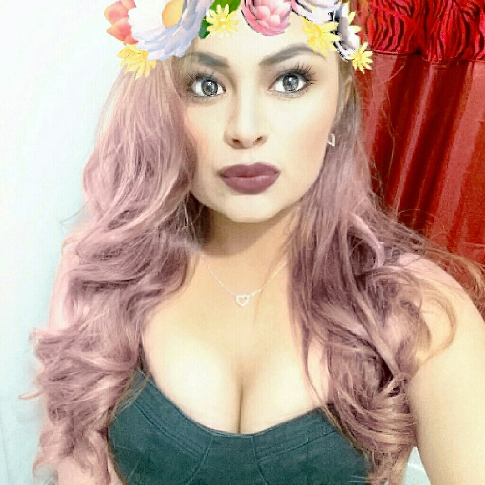 Meet your Posher, Yesica
