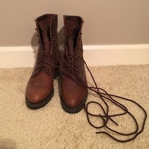 Brown leather Durango vintage boots