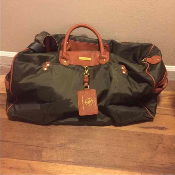 Adrienne Vittadini Handbags - Olive Green Adrienne Vittadini Tote