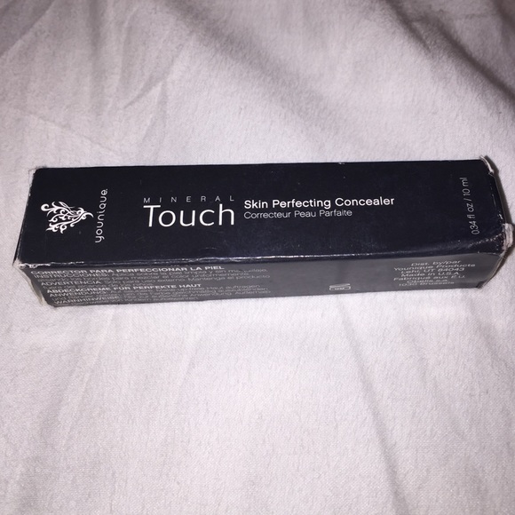 Younique Mineral Touch Skin Perfecting Concealer