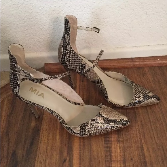 Snake skin pumps/heel! - Picture 1 of 2