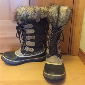 Sorel joan of arctic boots