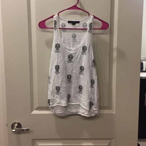 Skull print sleeveless top