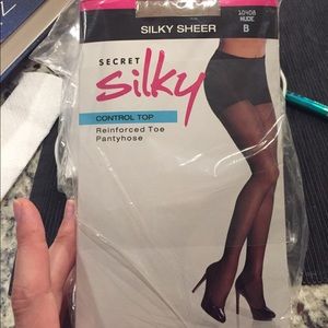 Silky Sheer Nude Pantyhose - 3-pack NEW