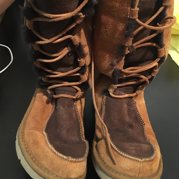 Women's Size 6 Ugg Brown Uptown Boots