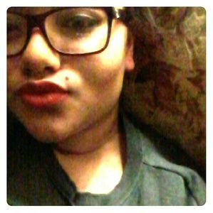 Meet your Posher, Natalie