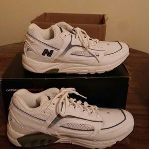 New balance shoes