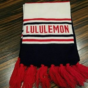 Lululemon scarf