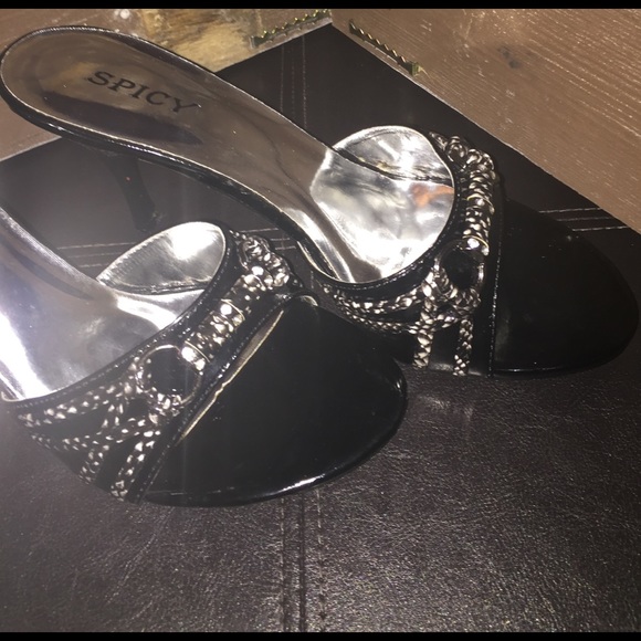 Designer Shoes - Picture 5 of 7