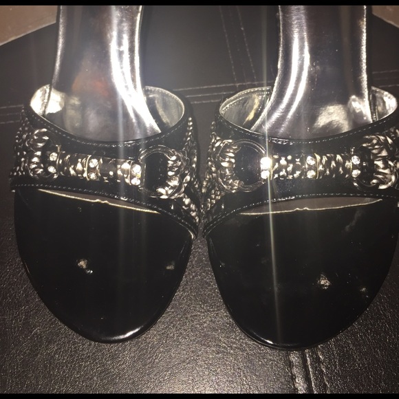 Designer Shoes - Picture 6 of 7