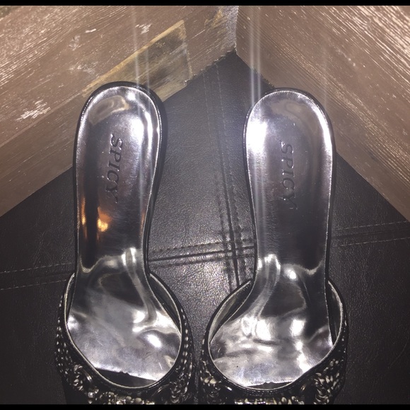 Designer Shoes - Picture 7 of 7