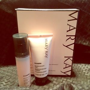TimeWise Microdermabrasion Plus Set by Mary Kay!