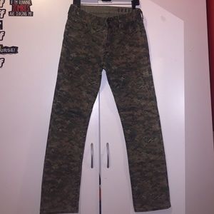 BullHead Gravels Camo Pants