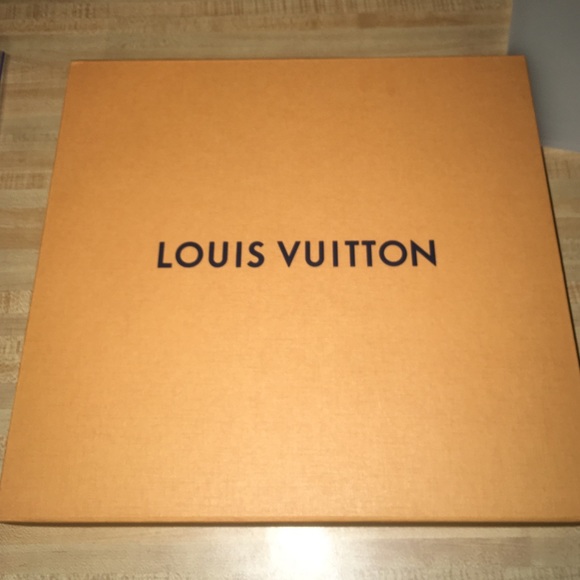 Louis Vuitton Box - Picture 1 of 2