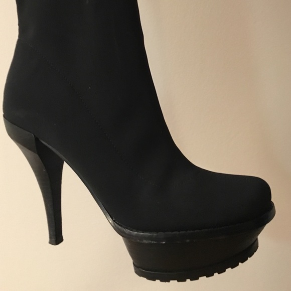 Donald J Pliner over the knee micro-fiber boots - Picture 2 of 4