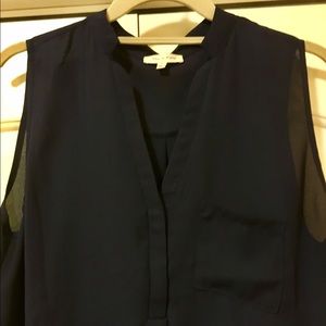 Sleeveless dark navy long blouse