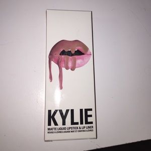 Candy k kylie cosmetics matte lipstick