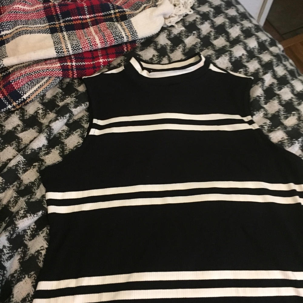 Mockneck Sleeveless sweater