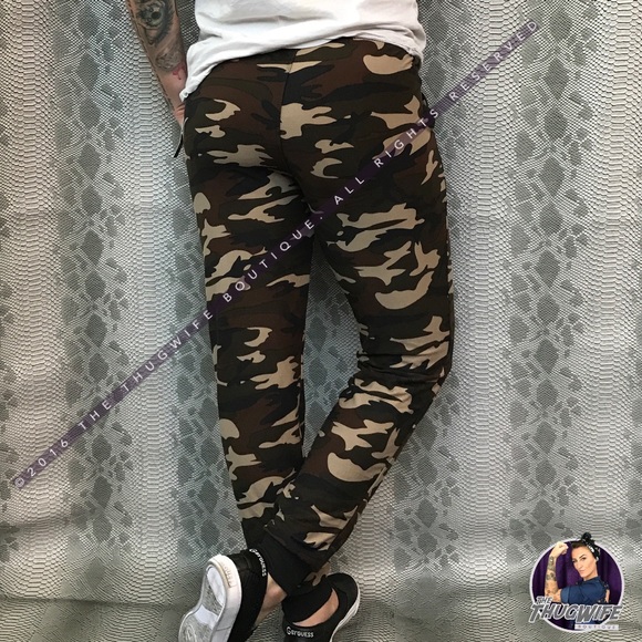 LAST ONES Butter Soft Camo Boutique Joggers NWT - Picture 2 of 5