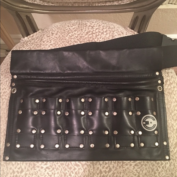 Professional makeup artist brush belt