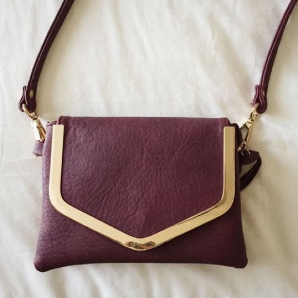 Charming Charlie Handbags - CHARMING CHARLIE WRISTLET