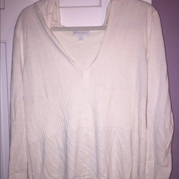 NY&CO white Long hooded sweatshirt