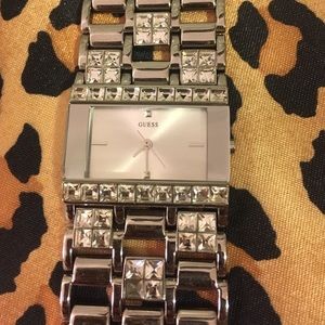 Guess G95484L women's crystal quartz watch