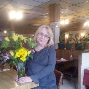 Meet your Posher, Valentina