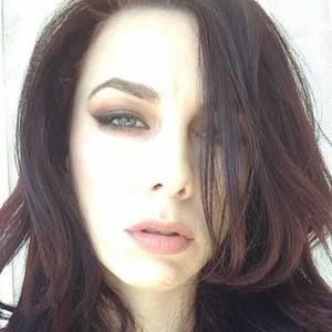 Meet your Posher, Taryn