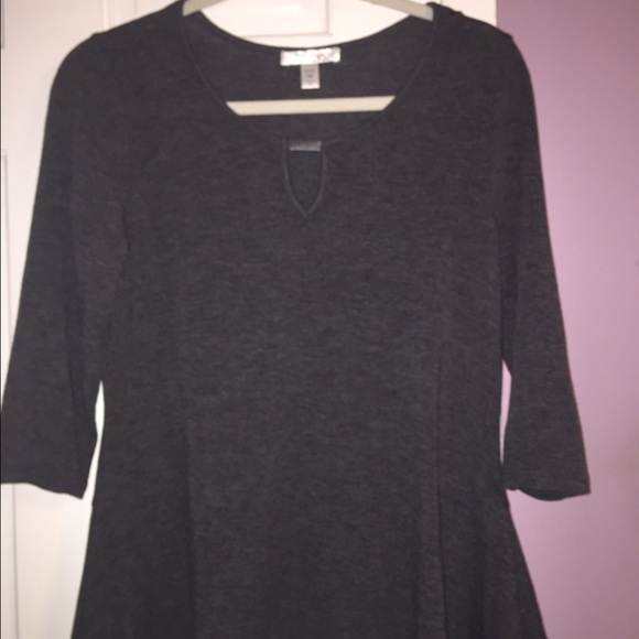 Women's gray top