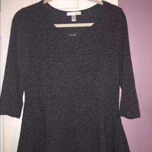 Women's gray top