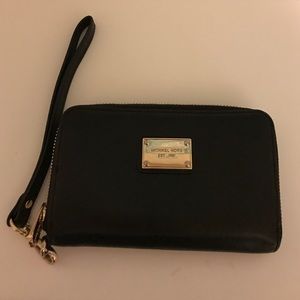 Michael Kors Wristlet