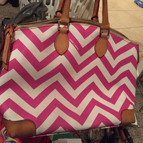 Dooney & Bourke purse - Picture 2 of 2