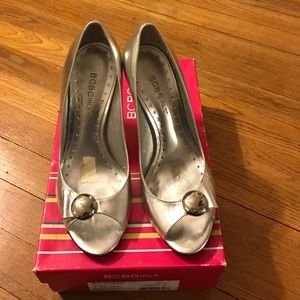 BCBG peep toe heels