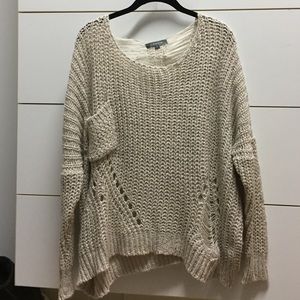 Over sized sweater with pocket