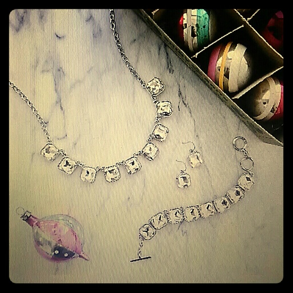 Retro Glam Square-Cut Crystal Earrings Necklace