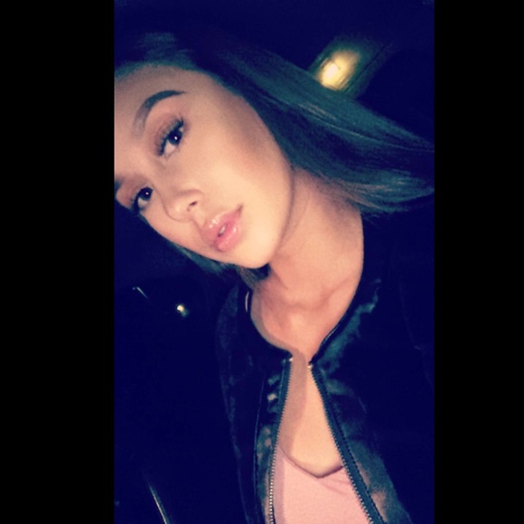 Meet your Posher, Emma