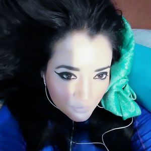 Meet your Posher, Mariela