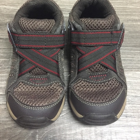 Toddler Boy Stride Rite shoes.