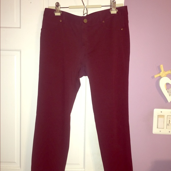 NY&CO burgundy stretch jean leggings