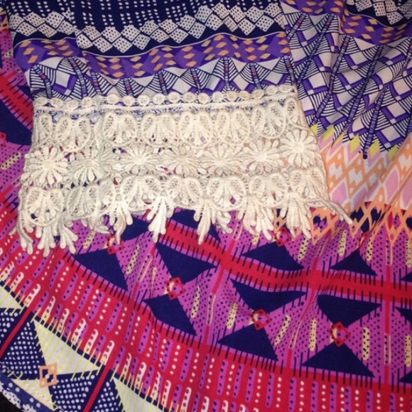 Bohemian Crochet Cuff Like New Tribal Blouse - Picture 4 of 5