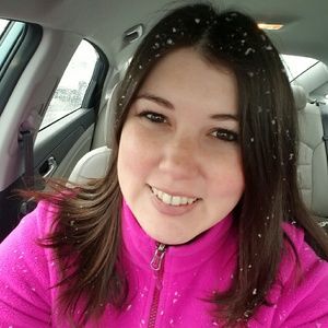 Meet your Posher, Brooke