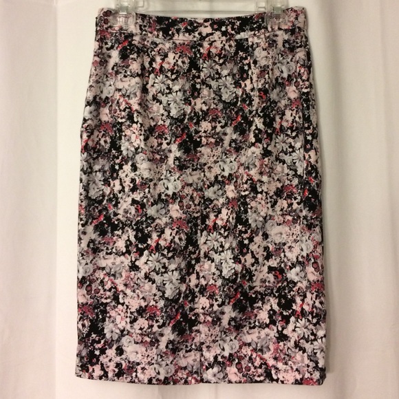 {The Limited} Floral Pencil Skirt