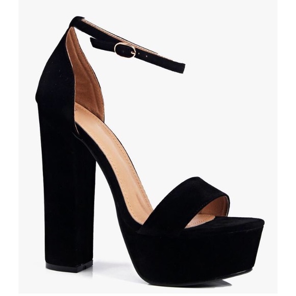 ❌⭕️ SOLD Platform Sandal Two Strap Pump Size 5