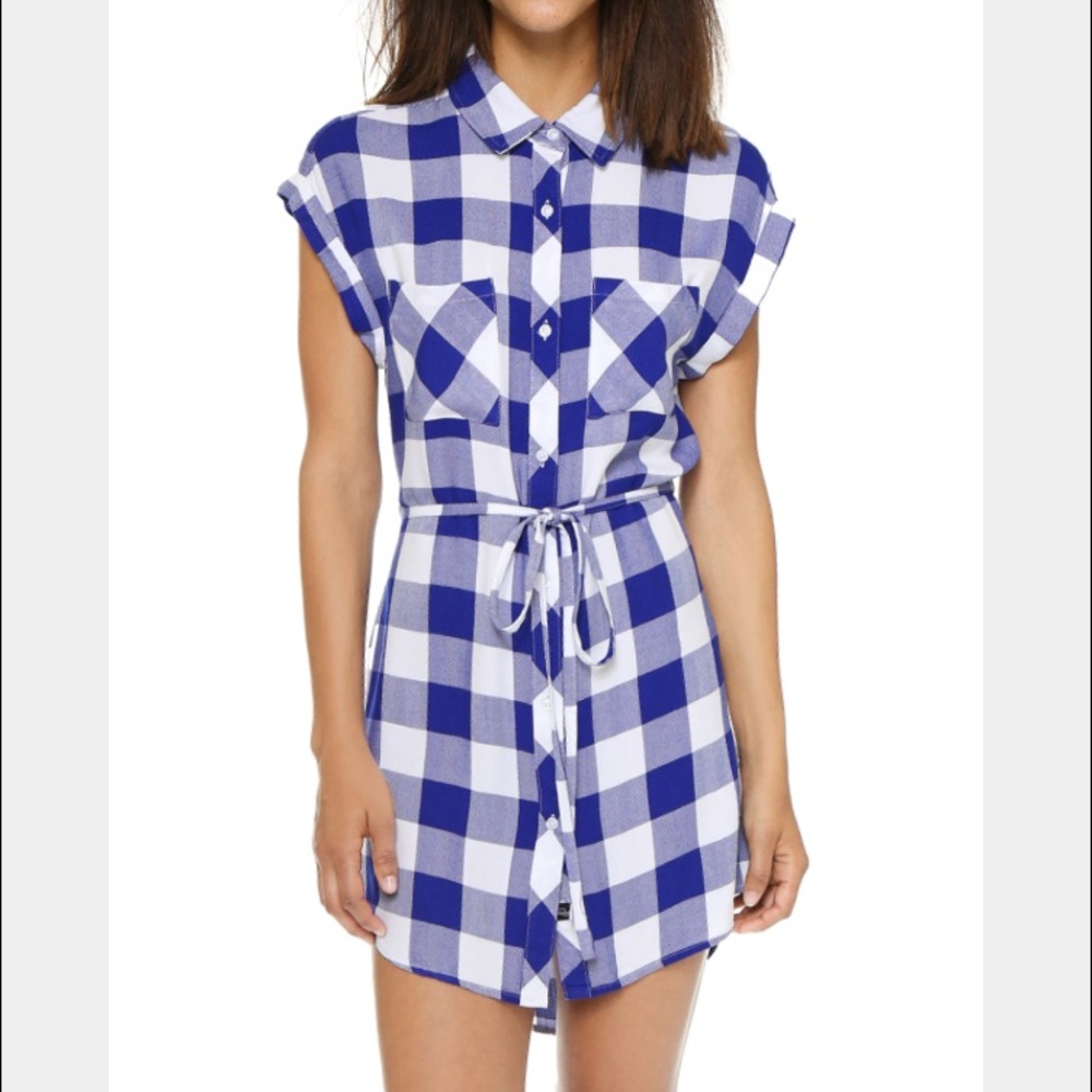 Adorable! Blue & white checkered minidress