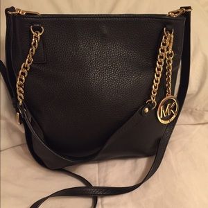 Michael Kors Jet Set Messenger