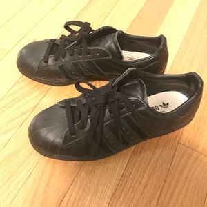 Custom all black adidas